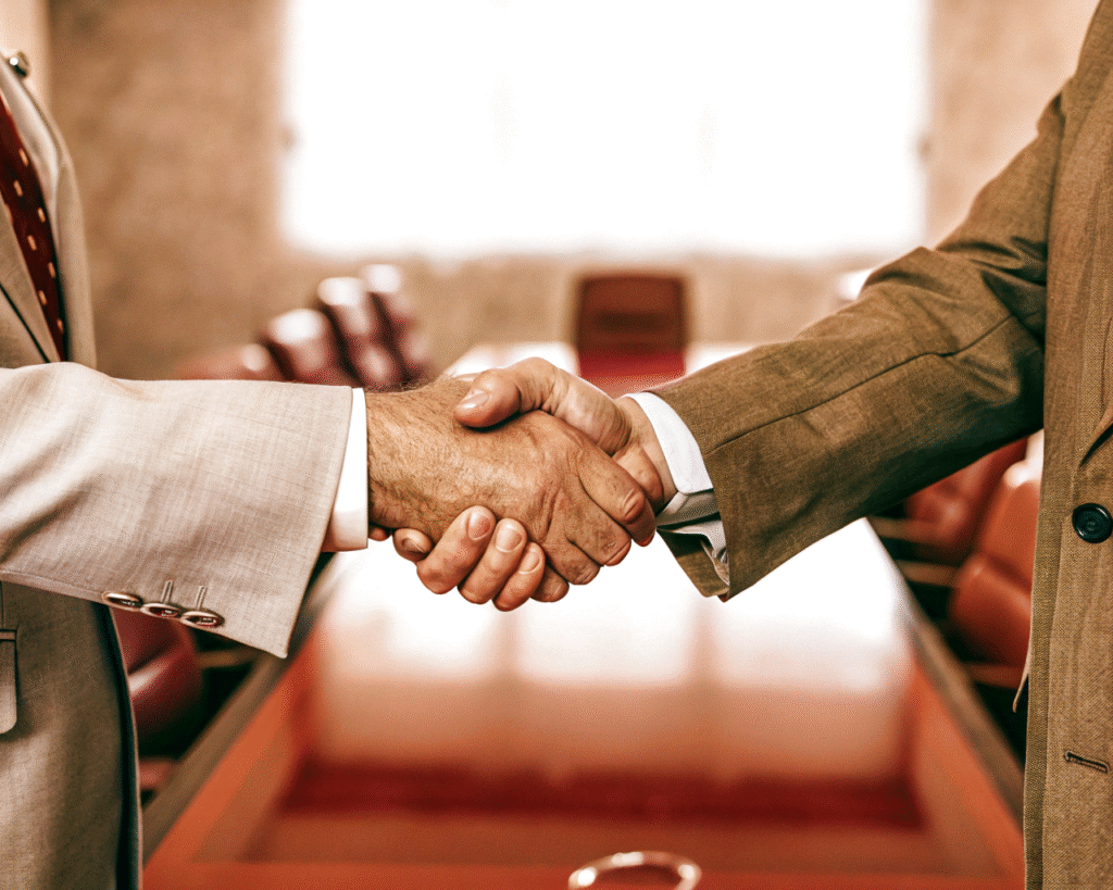 businessmen-shake-hands businessmen-shake-hands